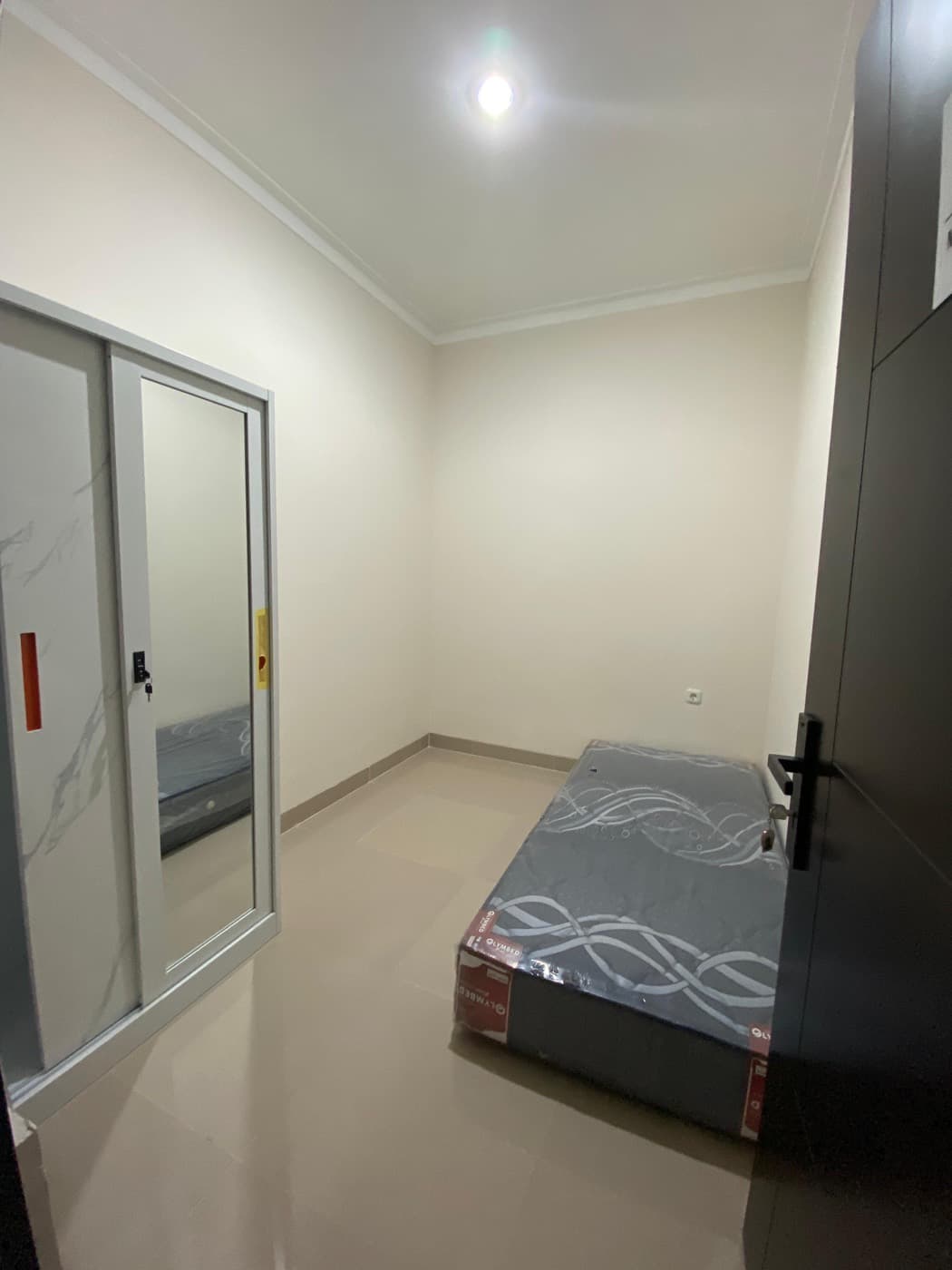 Kost 3 - 09, My Hometown Fithall Kalibata, Kost 3 - 09, tampak kamar