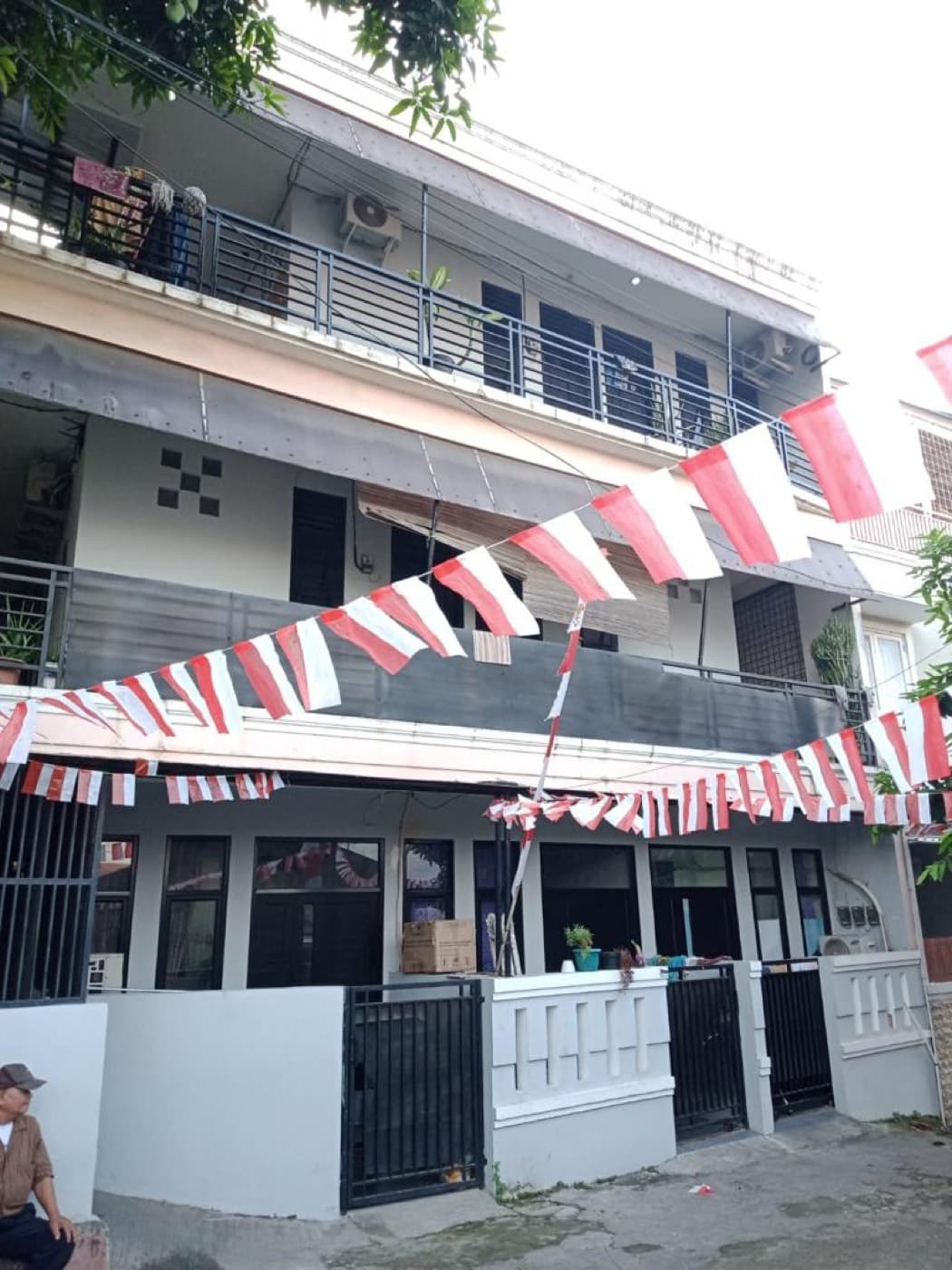 My Hometown Kemang, tampak luar