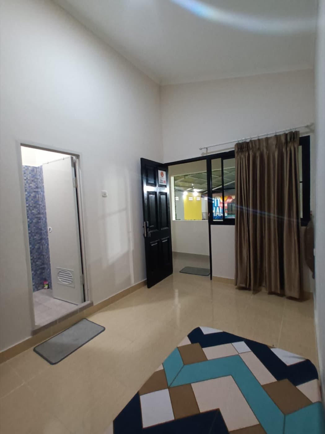No.6, No.6, tampak kamar