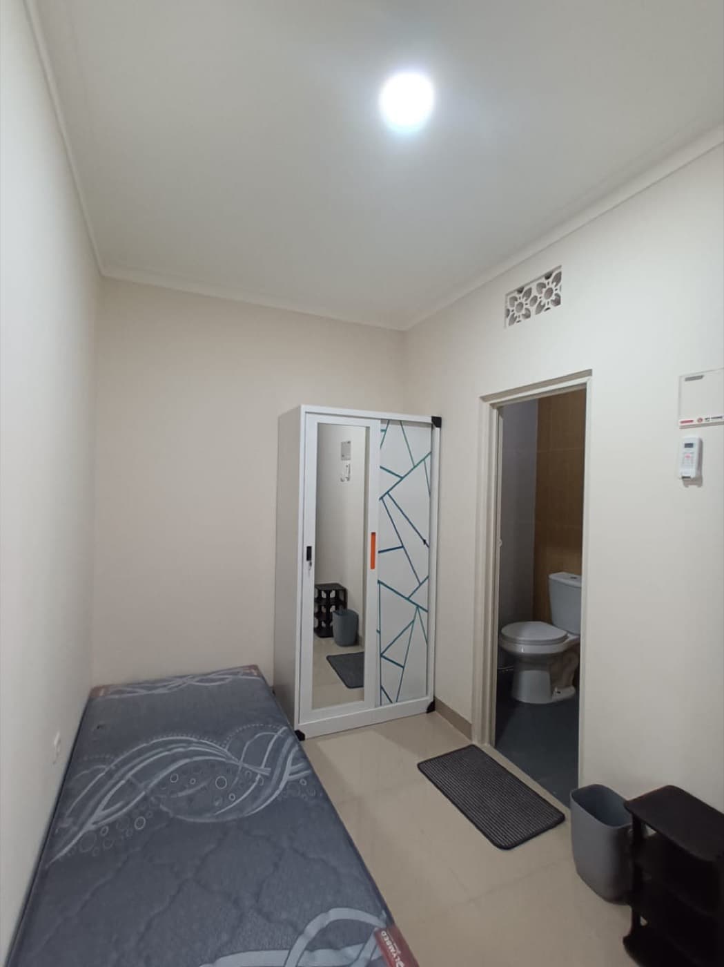 Kost B3 - 02, My Hometown MP 18B, Kost B3 - 02, tampak kamar