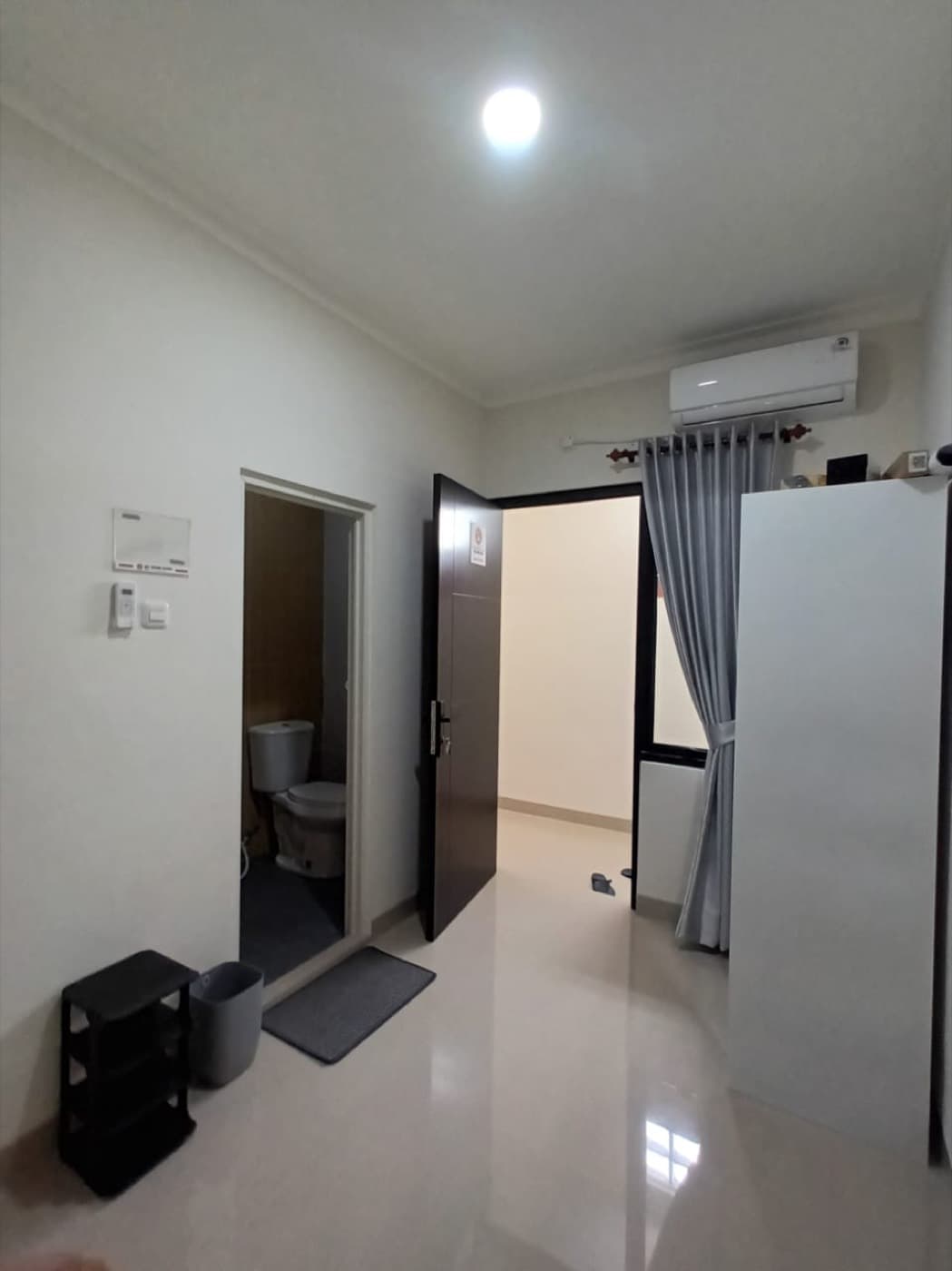 Kost B3 - 08, Kost B3 - 08, tampak kamar