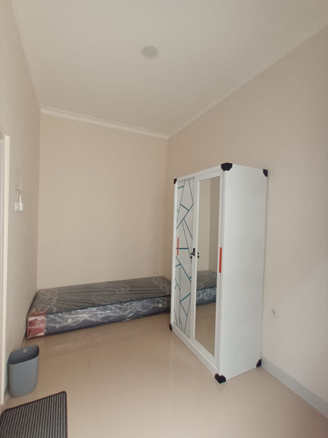 Kost B4 - 02, My Hometown MP 18B, Kost B4 - 02, tampak kamar