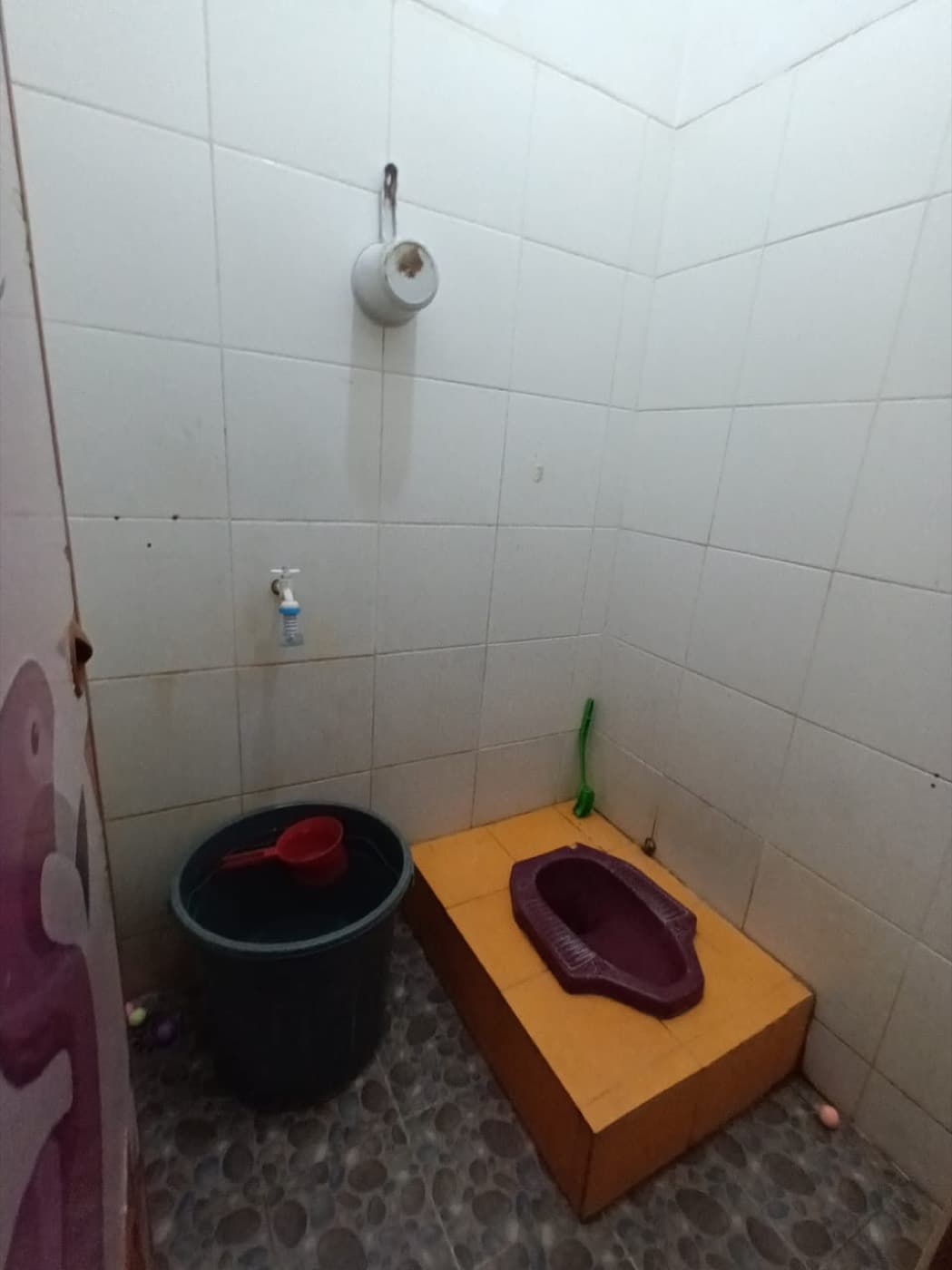 Studio 01, My Hometown MP 18A, Studio 01, tampak kamar