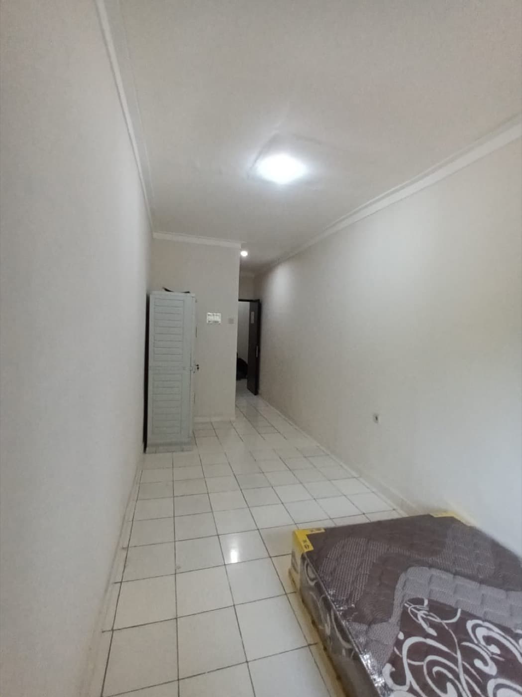 Studio 03, Studio 03, tampak kamar