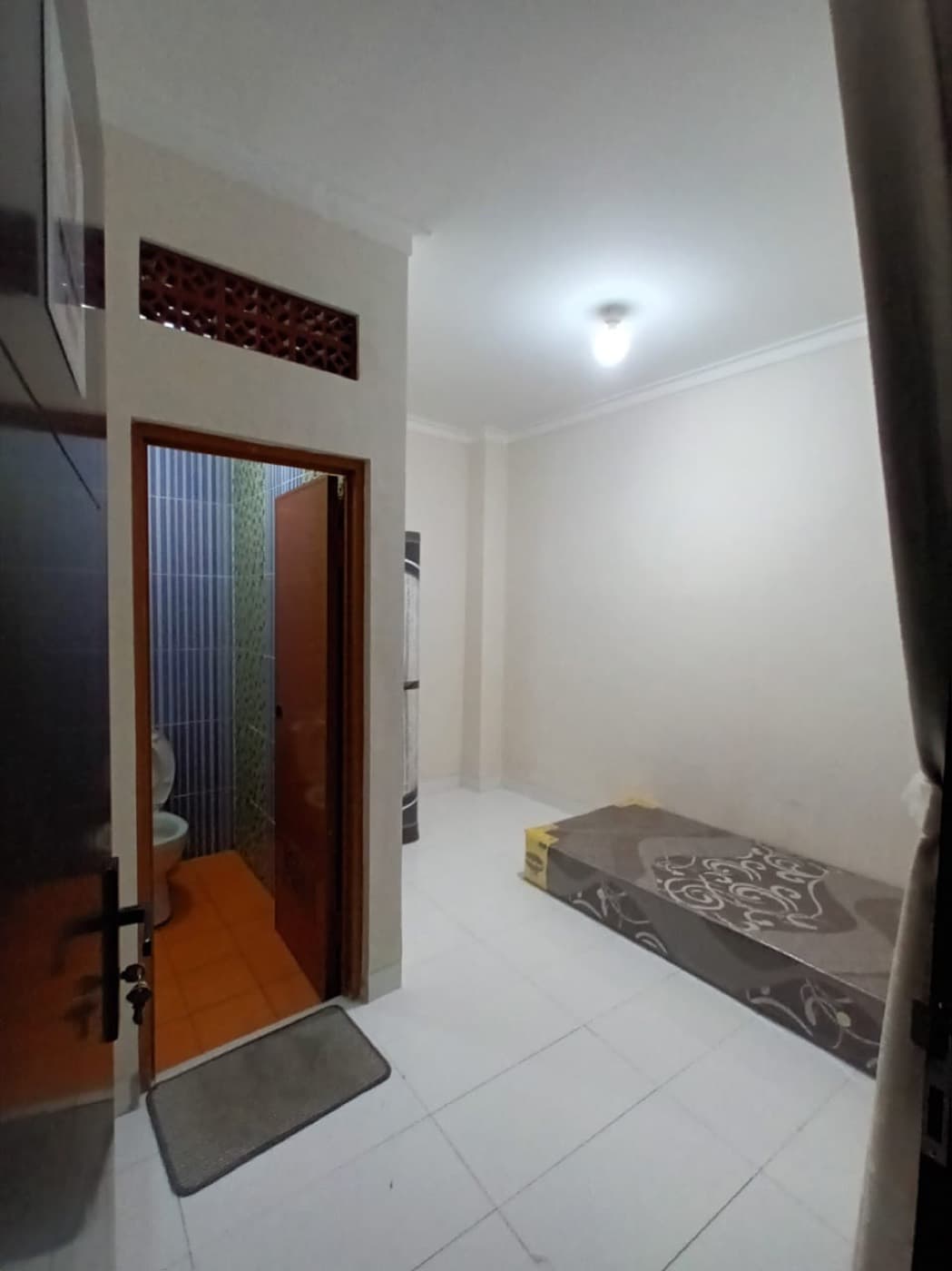 No 06, My Hometown Rancho, No 06, tampak kamar