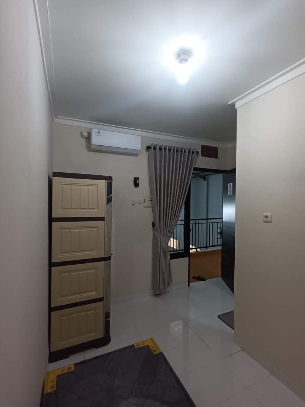 No 07, No 07, tampak kamar