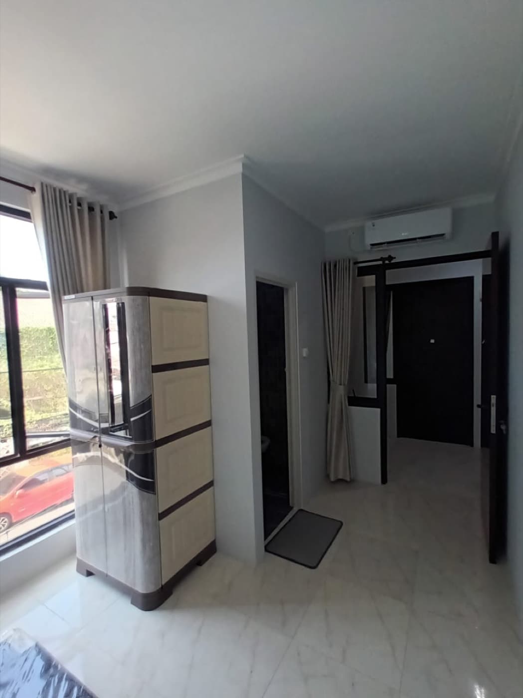 Kost 2-05, Kost 2-05, tampak kamar