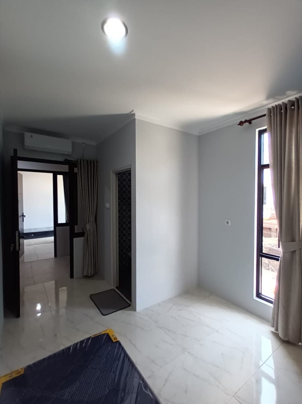 Kost 2-06, Kost 2-06, tampak kamar