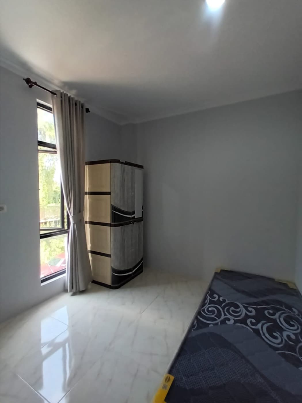 Kost 2-06, Kost 2-06, tampak kamar