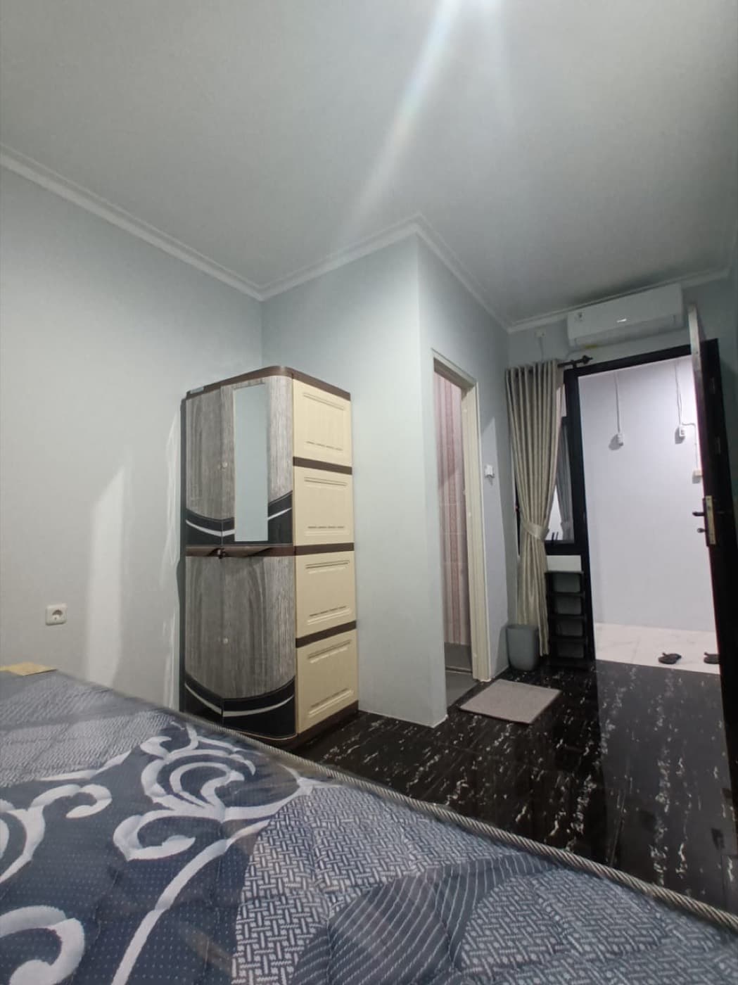 Kost 2-08, Kost 2-08, tampak kamar