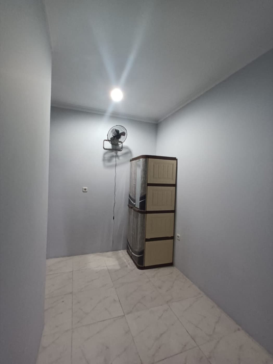 Kost 2-10, Kost 2-10, tampak kamar
