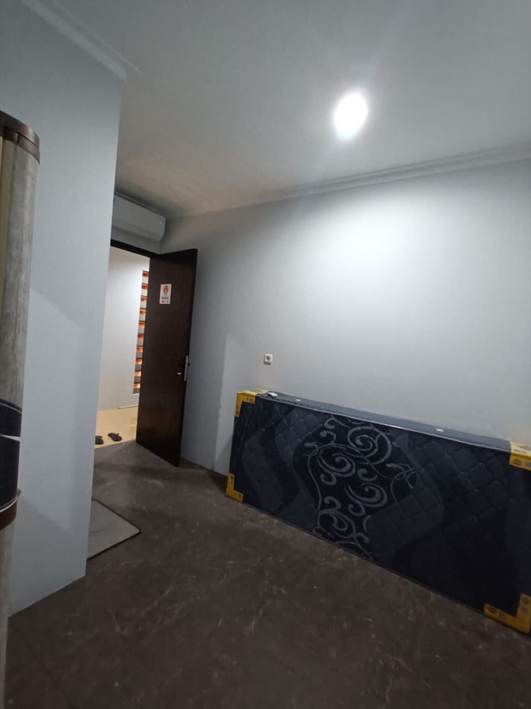 Kost 3-03, Kost 3-03, tampak kamar