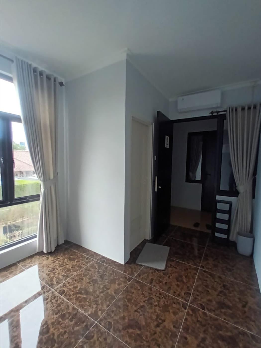 Kost 3-06, Kost 3-06, tampak kamar