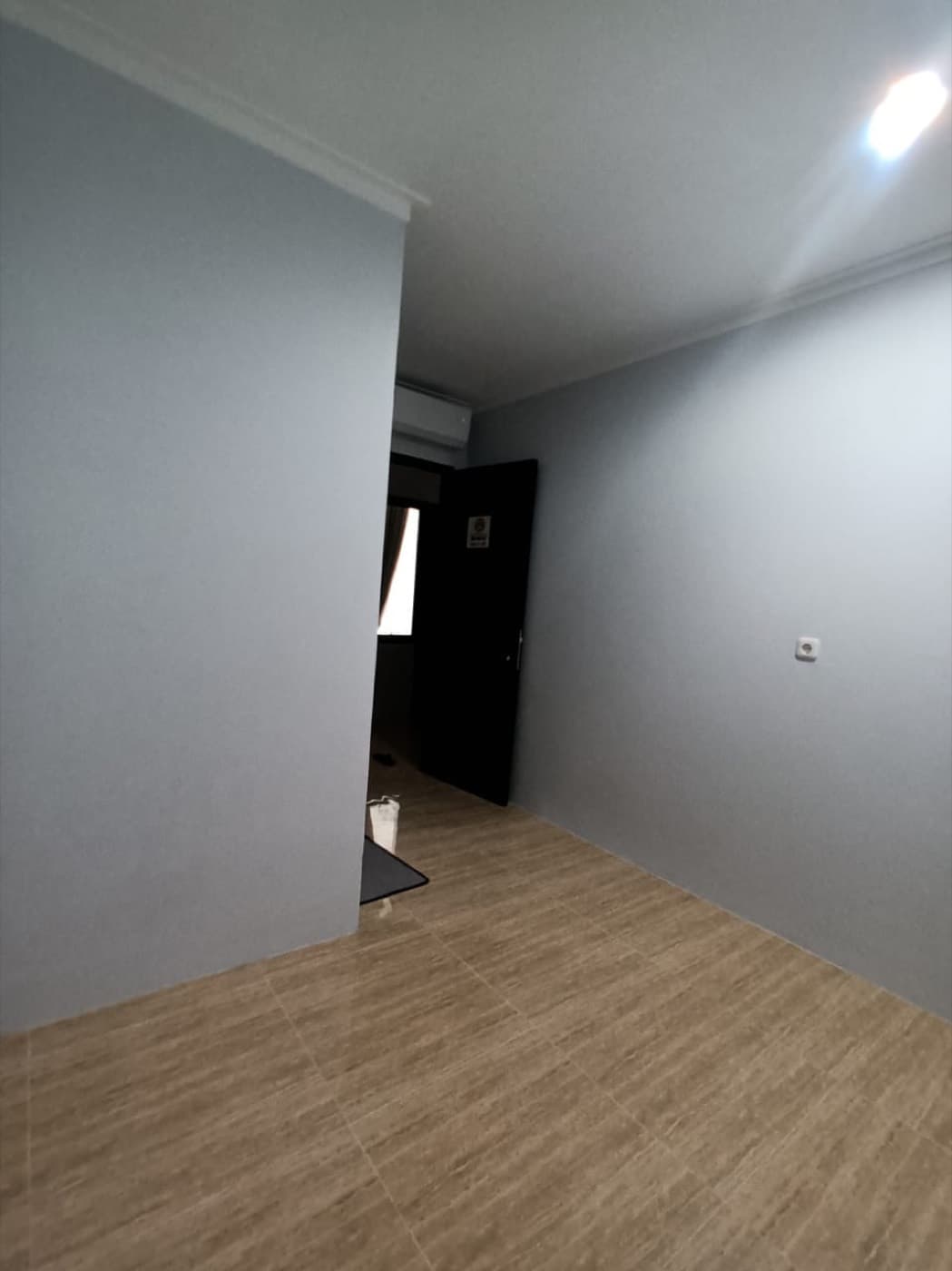 Kost 3-08, Kost 3-08, tampak kamar