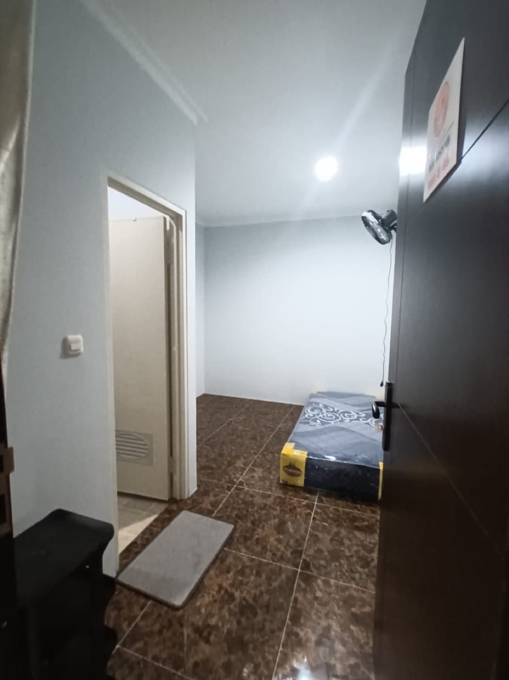 Kost 3-09, Kost 3-09, tampak kamar